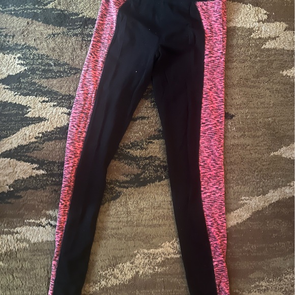 3 pairs of leggings from Kohl’s - Picture 5 of 5